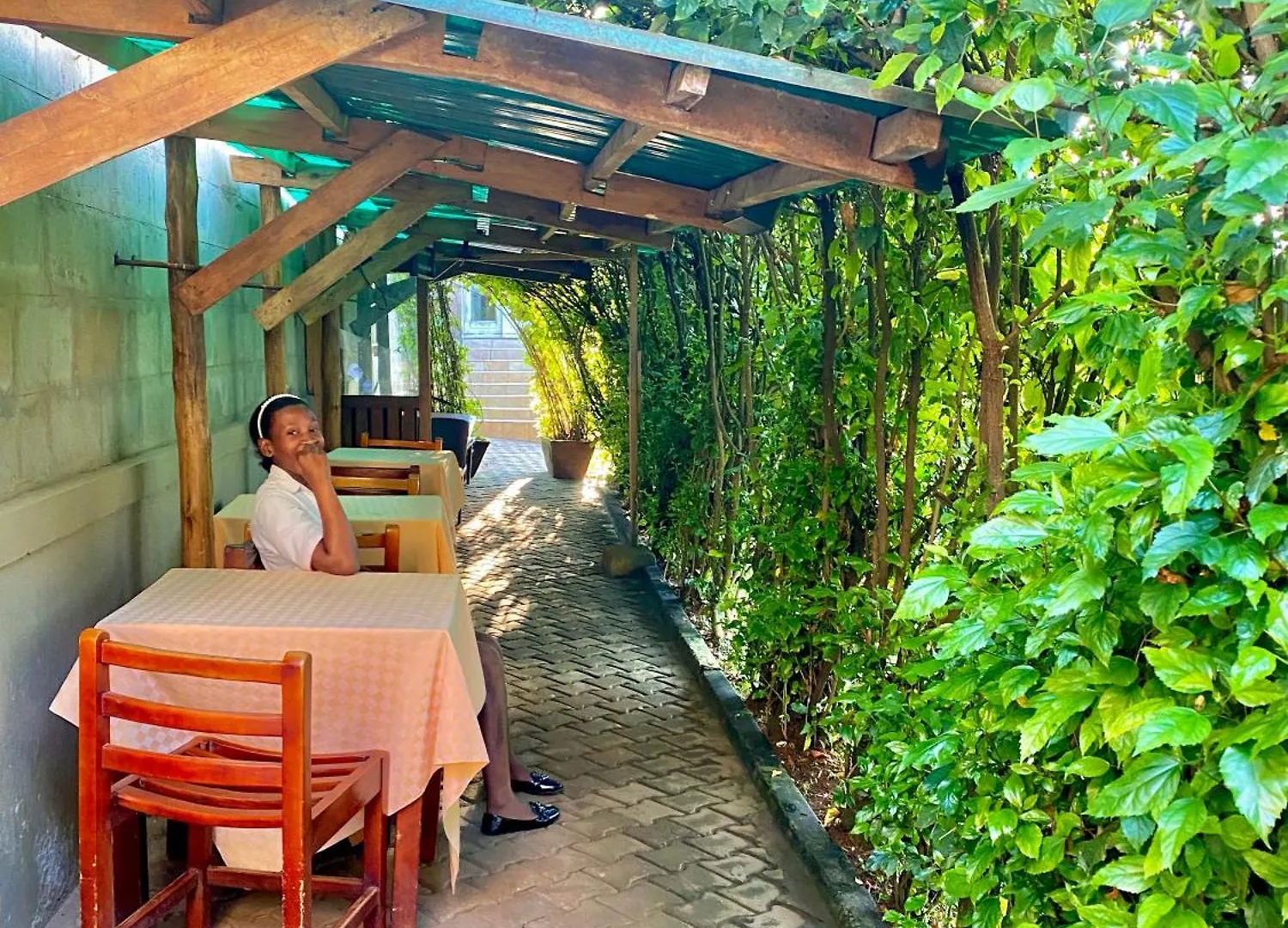 Hotel Safari Homes Kampala