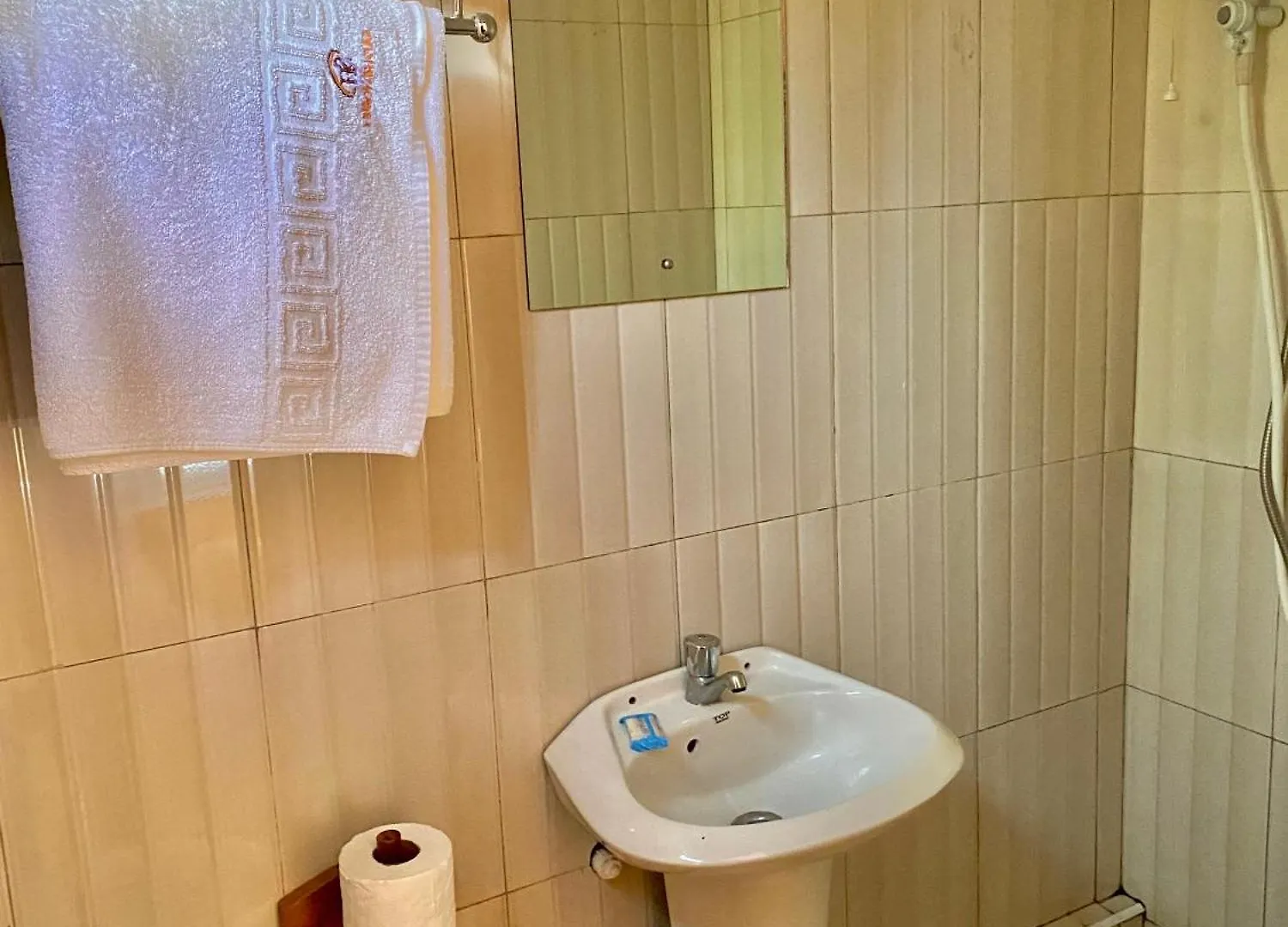 Hotel Safari Homes Kampala